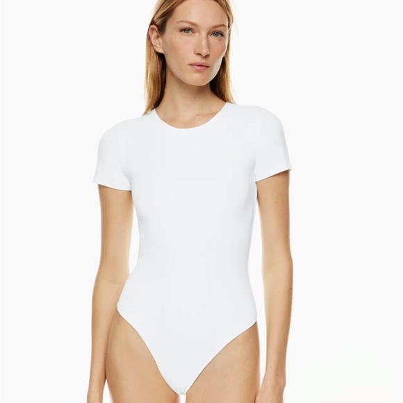 Aritzia Tops - Aritzia Short sleeve white bodysuit